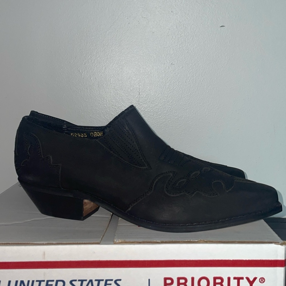 Giovanni shoes for men size 9